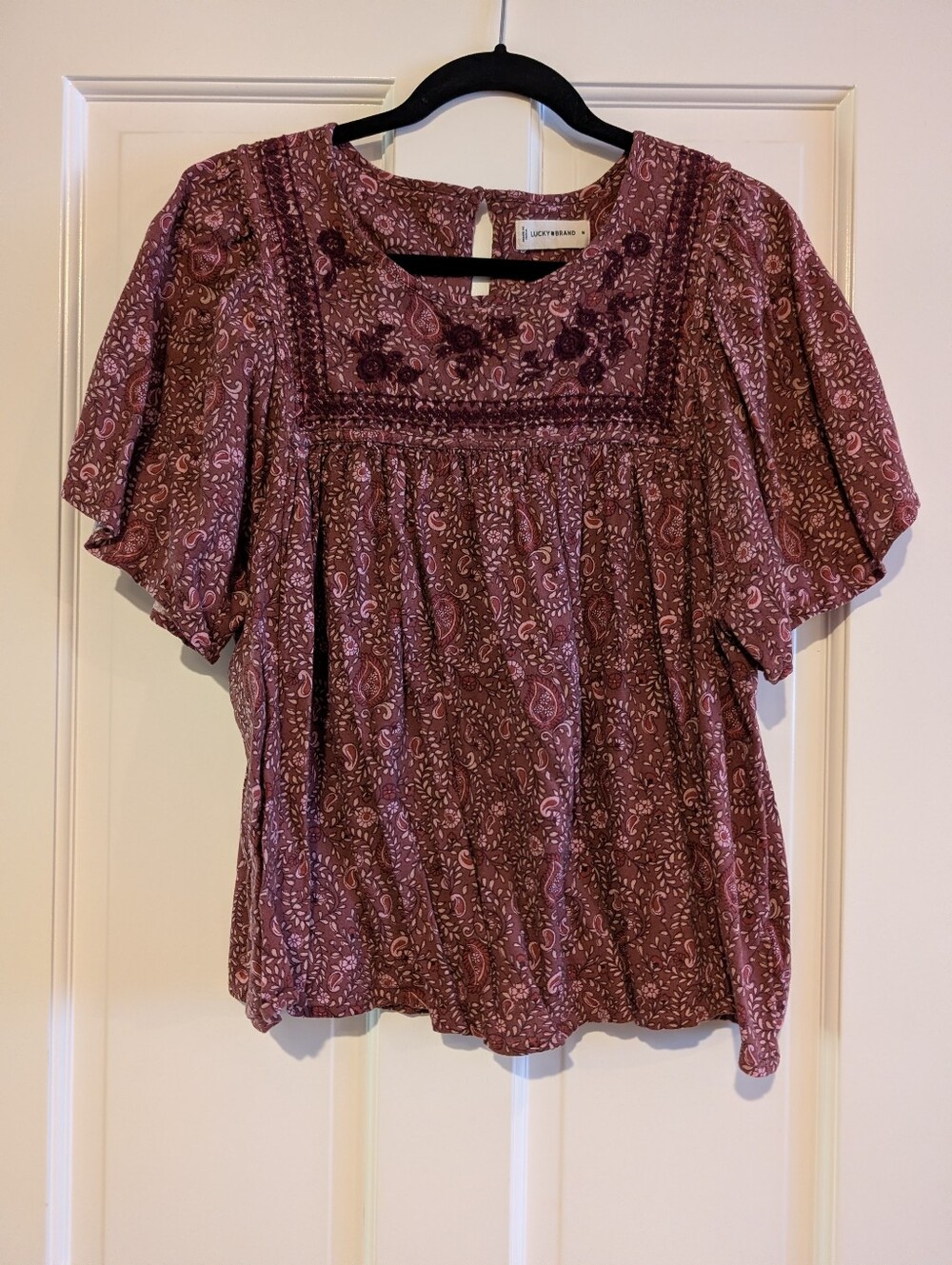 Lucky Brand Mauve Floral Embroidered Short Sleeve Top